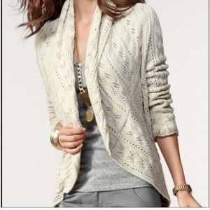 EUC - Cabi Circular Sweater Oatmeal Knit - SMALL